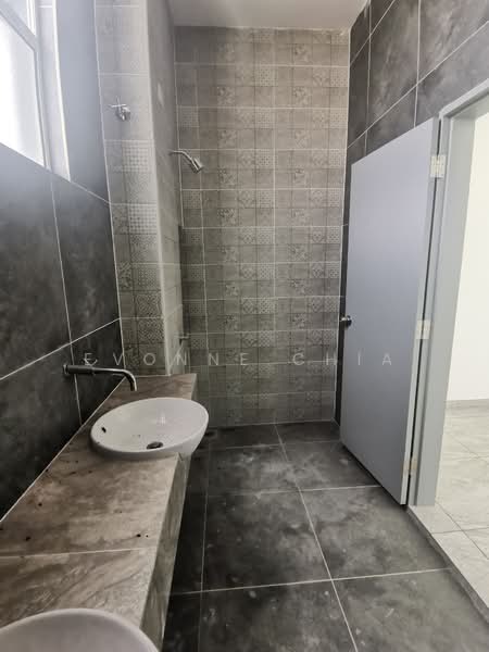 Terraced House for Sale in Bandar Putra (Kulai) - Evonne Chia - Bathroom - PropertyGuru.com.my
