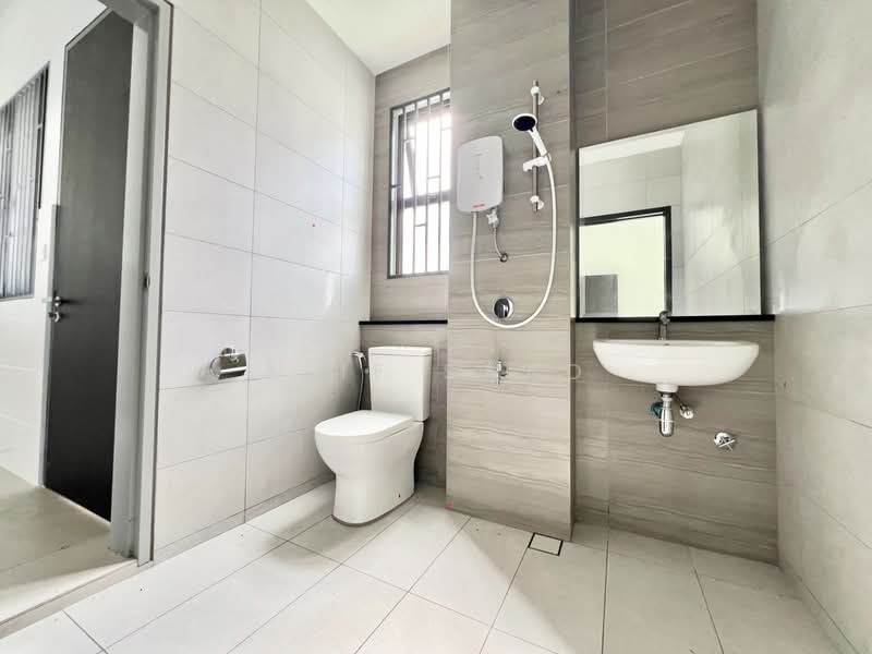 2-storey Terraced House for Sale in Elmina (Shah Alam) - Alif Saad - Bathroom - PropertyGuru.com.my