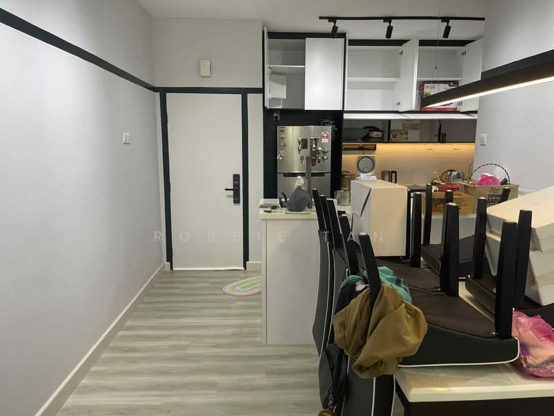 Service Residence for Sale at ARC @ Austin Hills - Robbie Tan - Kitchen - PropertyGuru.com.my