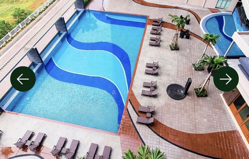 Condominium for Sale at Shaftsbury Residence - Sze Yan Shim - Pool - PropertyGuru.com.my