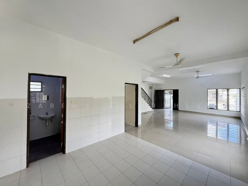 SAUJANA RAWANG: PHASE 14B1 & 14B2 untuk Untuk Dijual - RM 500,000, Feb 2026 - Interior - PropertyGuru.com.my