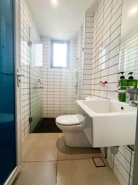 Service Residence for Sale at Flexus Signature - SS PROPERTY - Bathroom - PropertyGuru.com.my
