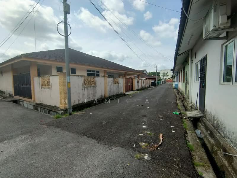 1-storey Terraced House for Sale in Yong Peng (Johor) - M Jamil Ali - Exterior - PropertyGuru.com.my