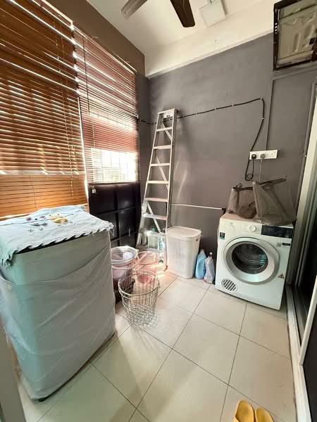 2-storey Terraced House for Sale in Alam Damai (Cheras) - Danilo Lim - Balcony - PropertyGuru.com.my