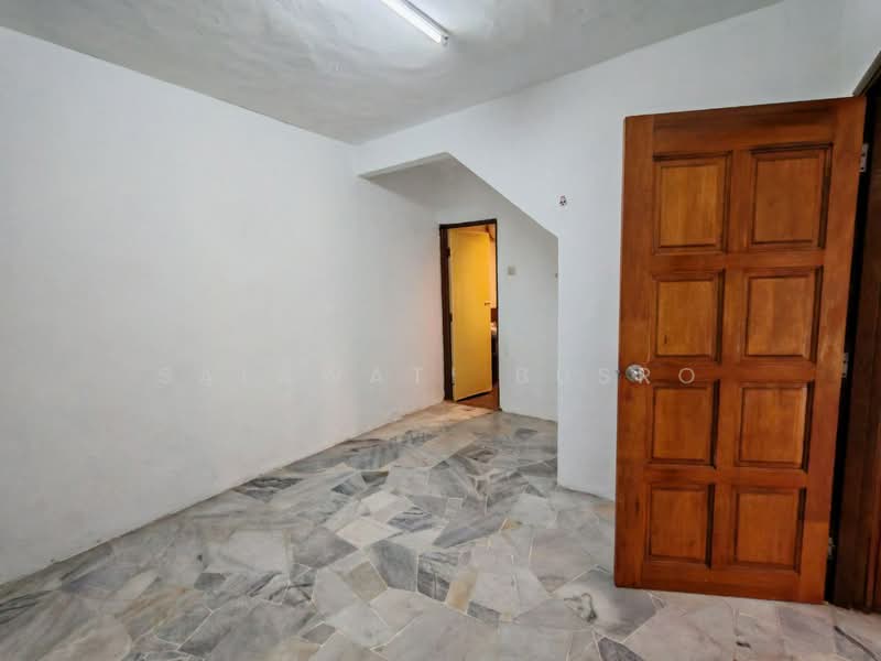 1.5-storey Terraced House for Sale in Seksyen 28, Taman Alam Megah (Shah Alam) - Salawati Busro - Interior - PropertyGuru.com.my