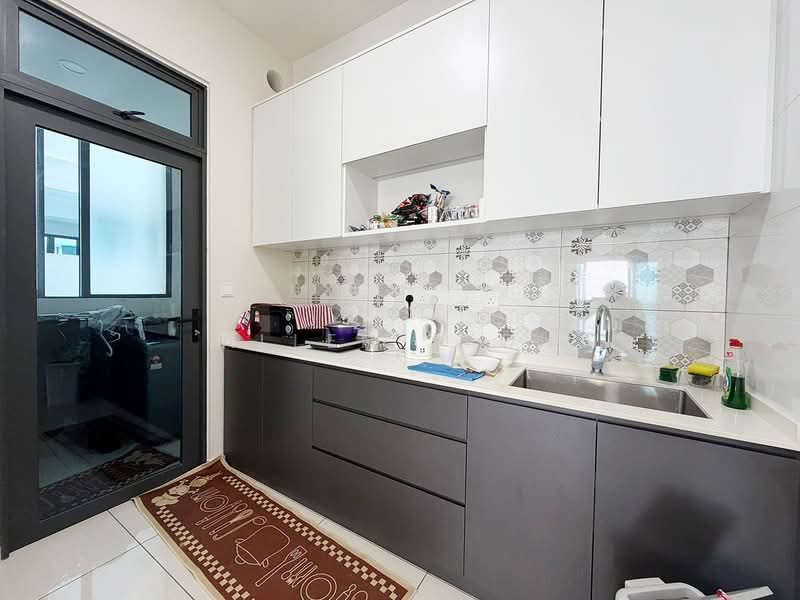 Condominium for Sale at Queens Residences Q2 @ Queens Waterfront - Allen Yeoh - Kitchen - PropertyGuru.com.my