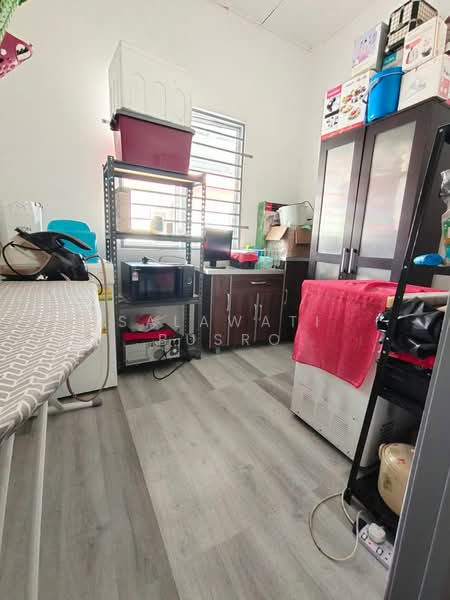 1-storey Terraced House for Sale in Bandar Saujana Putra (Tanjong Duabelas) - Salawati Busro - Interior - PropertyGuru.com.my