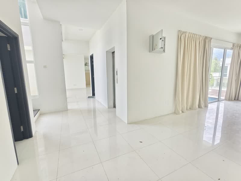 Twin Villa for Sale in Ampang Jaya (Ampang) - Hetha Chan - Corridor - PropertyGuru.com.my
