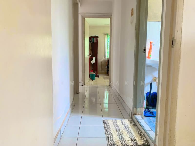 Condominium for Sale at Pantai Hillpark 5 - Lukman Hakim - Corridor - PropertyGuru.com.my