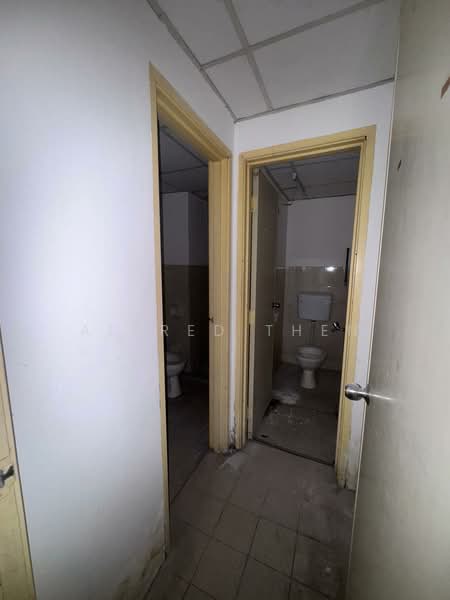 Shop / Office for Sale in Permas Jaya (Johor) - Alfred Then - Bathroom - PropertyGuru.com.my