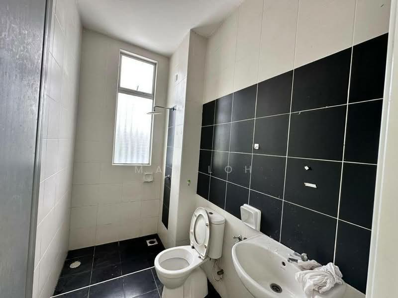 2-storey Terraced House for Sale in Taman Nusa Sentral (Iskandar Puteri (Nusajaya)) - Max Loh - Bathroom - PropertyGuru.com.my