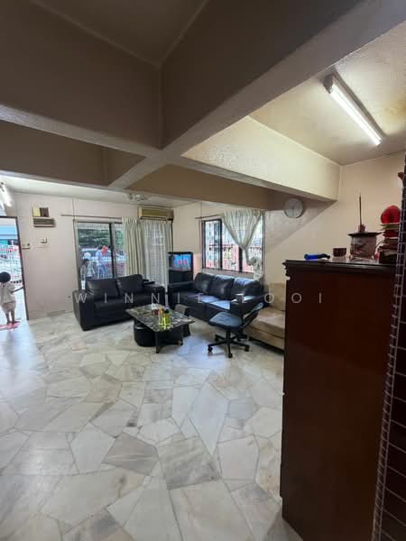 Terraced House for Sale in Taman Kok Lian (Jalan Kuching) - Winnie Looi - Living Room - PropertyGuru.com.my