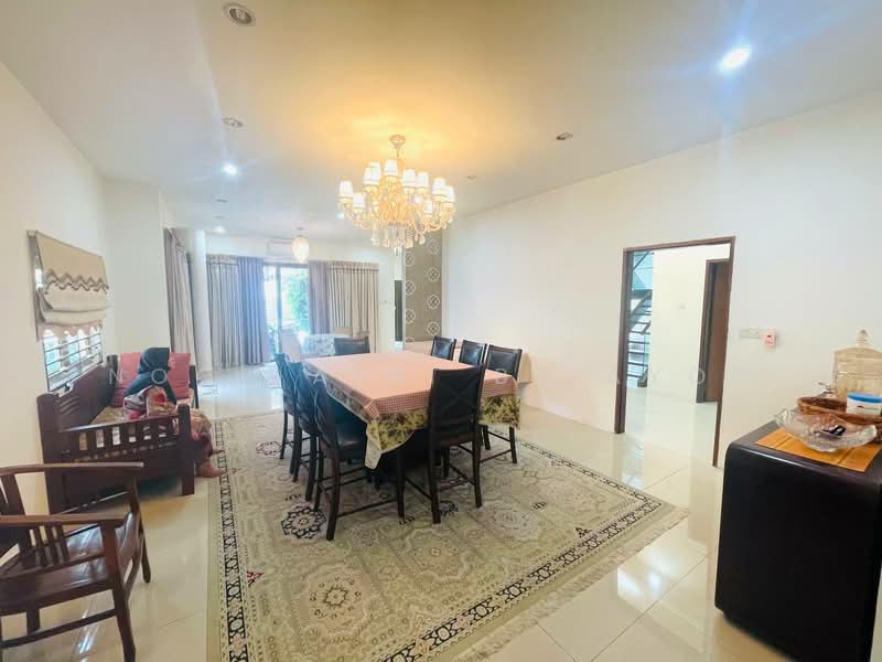 Bungalow for Sale in Bandar Bukit Mahkota (Bangi) - Noor Aini Bt Ayob - Dining Room - PropertyGuru.com.my