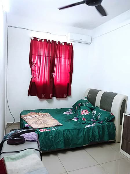 Flat for Sale at Taman Greenfield - Mike Kheoh - Bedroom - PropertyGuru.com.my