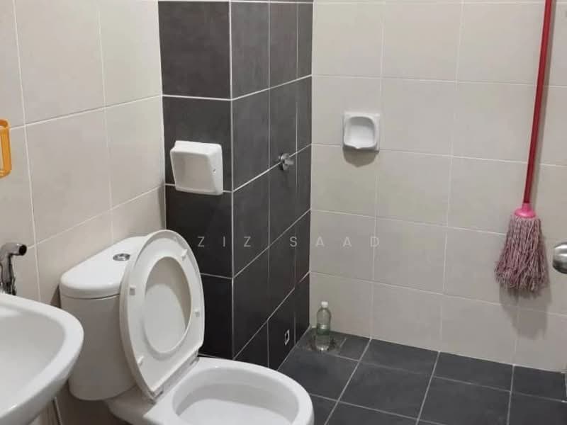 Simfoni Perdana & Irama Perdana @ LBS Alam Perdana untuk Untuk Disewa - RM 1,800 /bulan, Feb 2026 - Bathroom - PropertyGuru.com.my