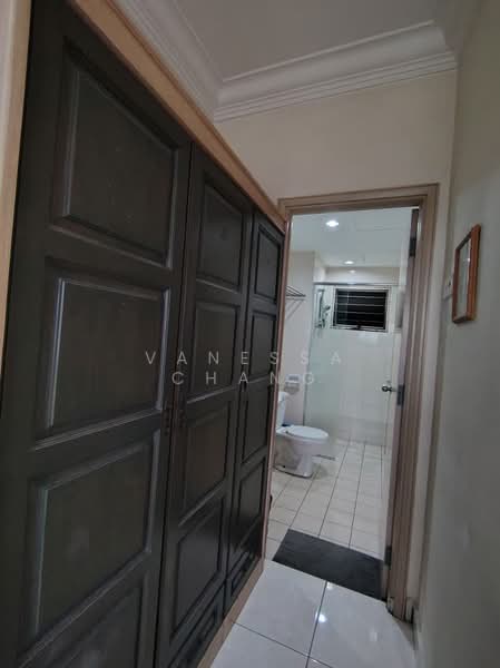 Perdana View untuk Untuk Dijual - RM 328,000, Feb 2026 - Master bathroom   - PropertyGuru.com.my