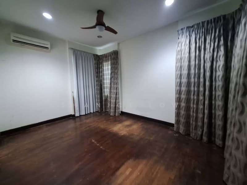Semi-Detached House for Sale in Taman Aman Sari (Bandar Kinrara) - Shanice Low - Interior - PropertyGuru.com.my