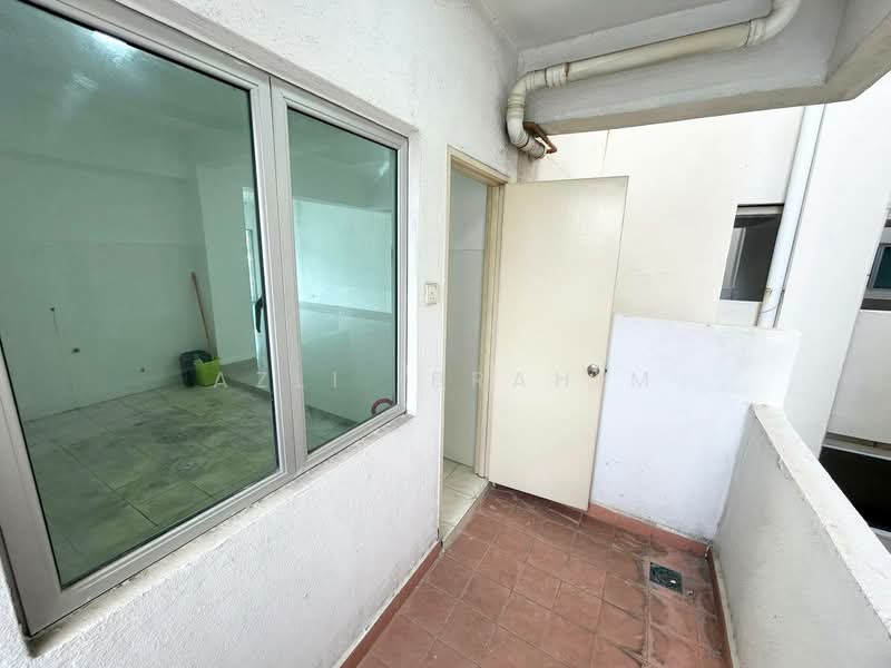 Condominium for Sale at Mas Kiara Residences - Azli Ibrahim - Balcony - PropertyGuru.com.my