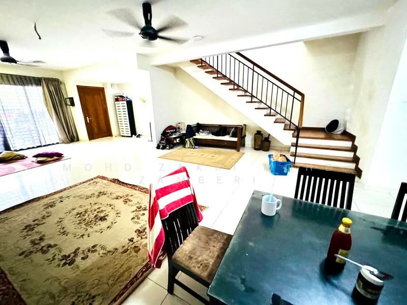2-storey Terraced House for Sale in Denai Alam (Shah Alam) - Mohd Zakri Mohd Zamberi - Living Room - PropertyGuru.com.my