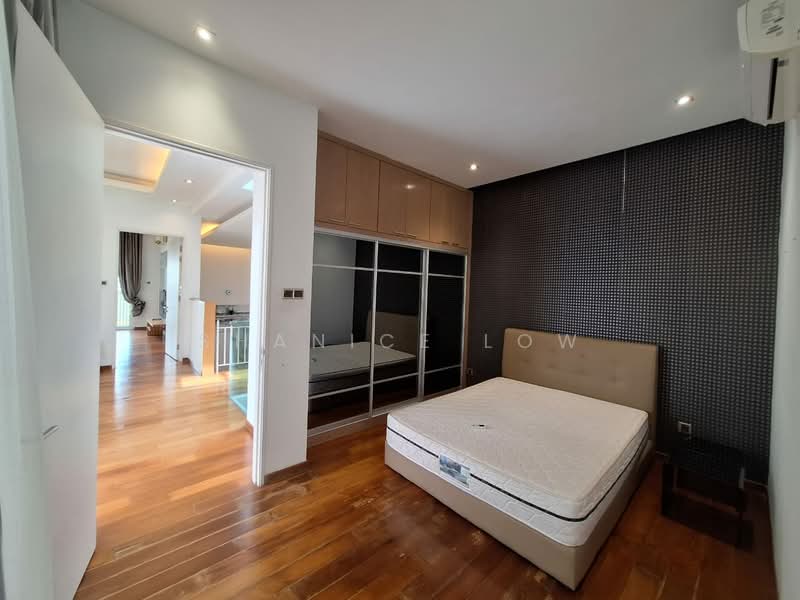 Semi-Detached House for Rent in Taman Nadayu 92 (Kajang) - Shanice Low - Bedroom - PropertyGuru.com.my