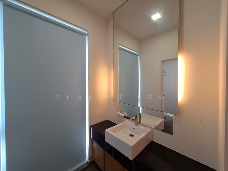 Semi-Detached House for Rent in Taman Nadayu 92 (Kajang) - Shanice Low - Bathroom - PropertyGuru.com.my