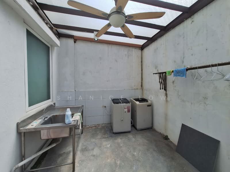 Semi-Detached House for Rent in Taman Nadayu 92 (Kajang) - Shanice Low - Exterior - PropertyGuru.com.my