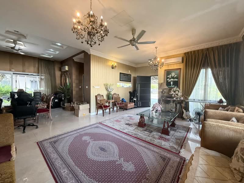 Bungalow for Sale in Taman TTDI Jaya (Shah Alam) - Zarema Kulbuzheva - Living Room - PropertyGuru.com.my