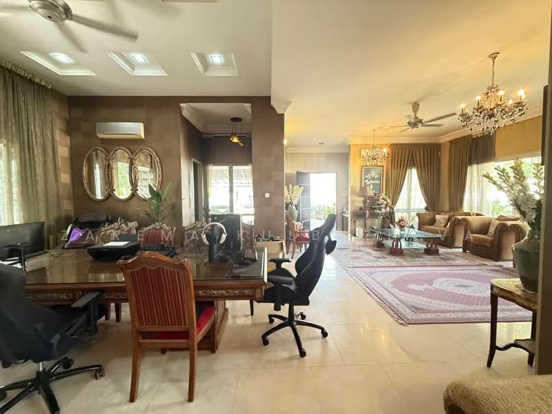 Bungalow for Sale in Taman TTDI Jaya (Shah Alam) - Zarema Kulbuzheva - Study - PropertyGuru.com.my