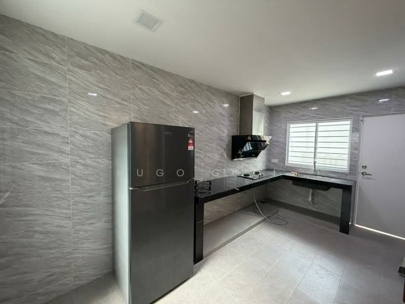 Semi-Detached House for Rent in Sri Petaling (Kuala Lumpur) - Hugo Gooi - Kitchen - PropertyGuru.com.my