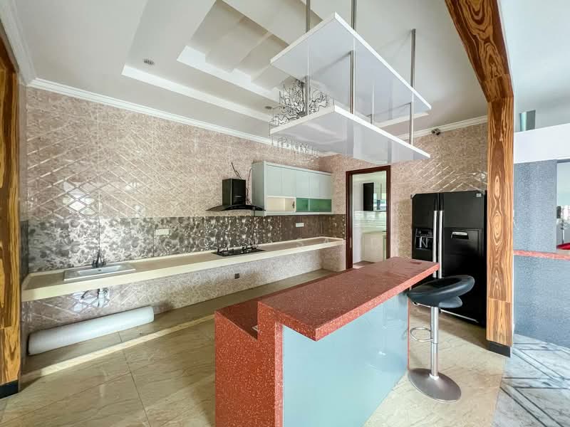 Bungalow for Sale in Seri Kembangan (Selangor) - Shiqin Saidin - Kitchen - PropertyGuru.com.my