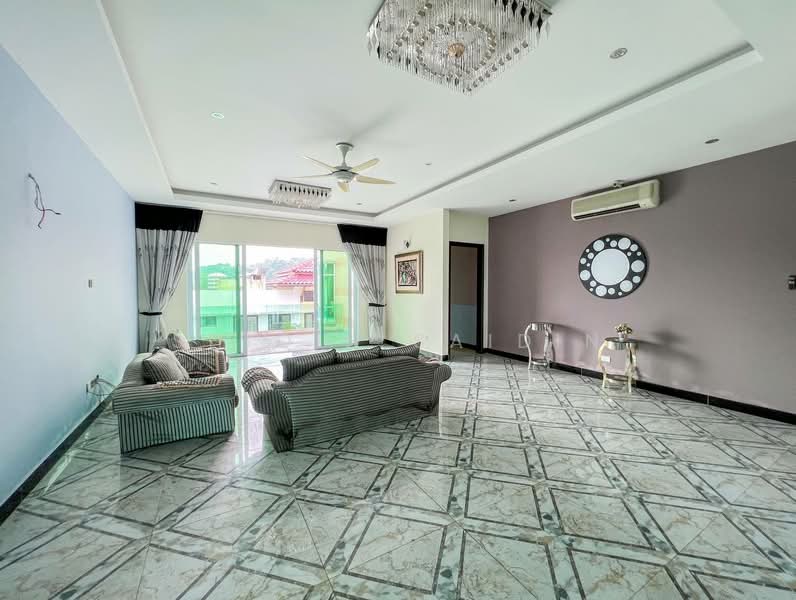 Bungalow for Sale in Seri Kembangan (Selangor) - Shiqin Saidin - Living Room - PropertyGuru.com.my