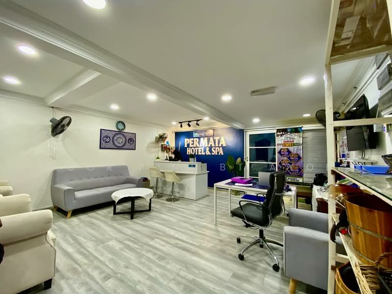 FREEHOLD Taman Batu Greenwood Gombak 3 Storey Shoplot untuk Untuk Dijual - RM 1,700,000, Feb 2026 - PropertyGuru.com.my