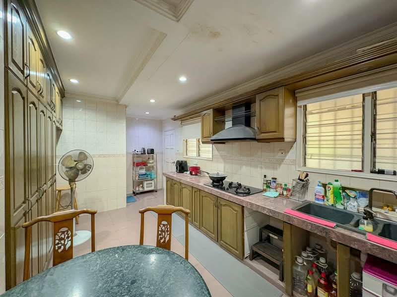 2.5-storey Terraced House for Sale in Bandar Sri Damansara (Selangor) - Shiqin Saidin - Kitchen - PropertyGuru.com.my