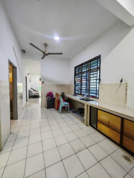 Mutiara Rini untuk Untuk Disewa - RM 2,000 /bulan, Feb 2026 - Kitchen - PropertyGuru.com.my