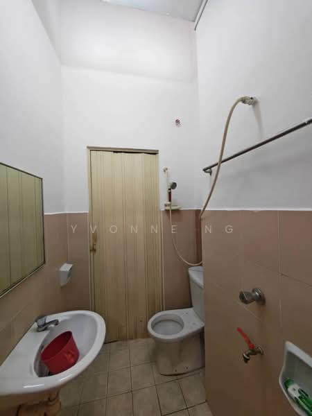 Mutiara Rini untuk Untuk Disewa - RM 2,000 /bulan, Feb 2026 - Bathroom - PropertyGuru.com.my