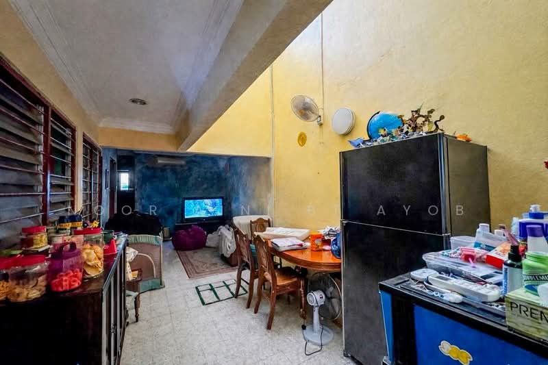 1-storey Terraced House for Sale in Bangsar (Kuala Lumpur) - Noor Aini Bt Ayob - Living Room - PropertyGuru.com.my