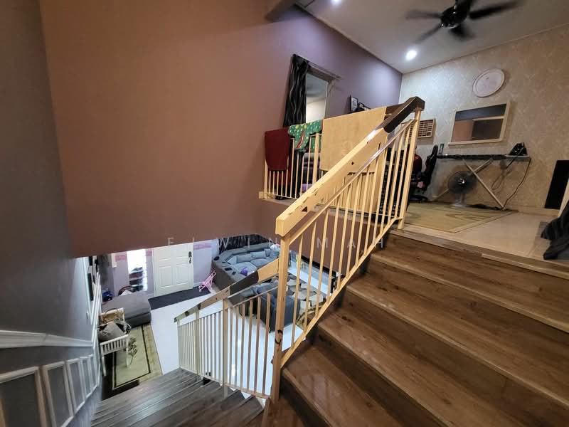 2-storey Terraced House for Sale in Taman Kundang Jaya (Rawang) - Elwin Mah - Living Room - PropertyGuru.com.my