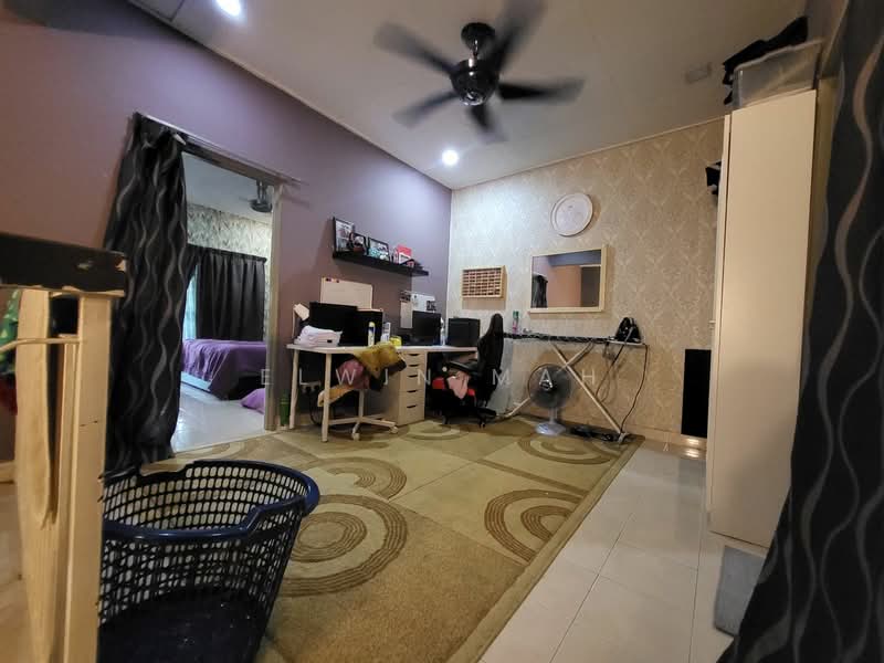 2-storey Terraced House for Sale in Taman Kundang Jaya (Rawang) - Elwin Mah - Study - PropertyGuru.com.my