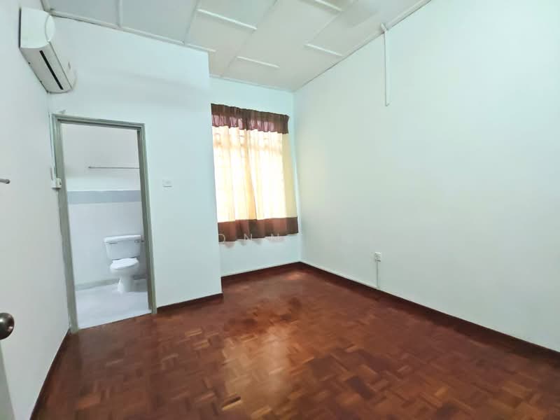 Bandar Baru Permas Jaya untuk Untuk Disewa - RM 2,100 /bulan, Feb 2026 - Bathroom - PropertyGuru.com.my