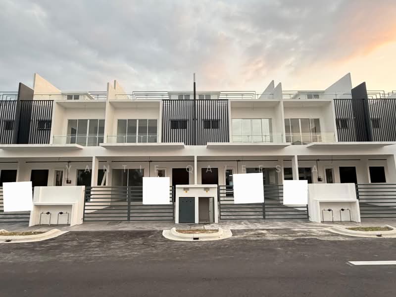 3-storey Terraced House for Sale in Sepang (Selangor) - Yantie Qaleesya - Exterior - PropertyGuru.com.my
