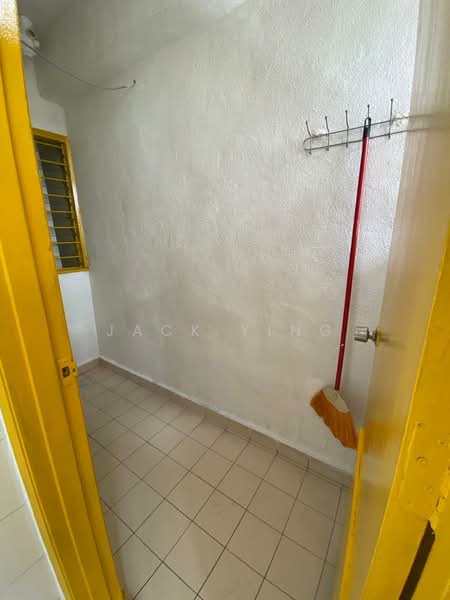 Untuk Disewa - Menara Pelangi