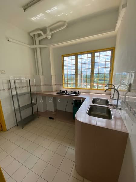 Untuk Disewa - Menara Pelangi