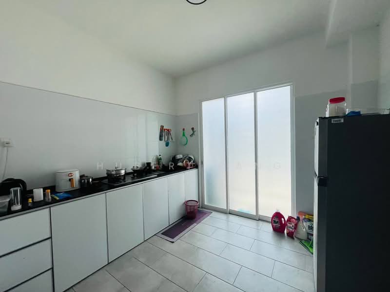 Rumah Teres 2 Tingkat untuk Disewa di Pengerang (Johor) - Hubert Pang - Kitchen - PropertyGuru.com.my