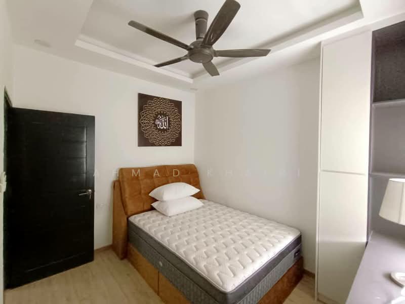 Semi-Detached House for Sale in Sunway Alam Suria (Shah Alam) - Ahmad Khairi - Bedroom - PropertyGuru.com.my