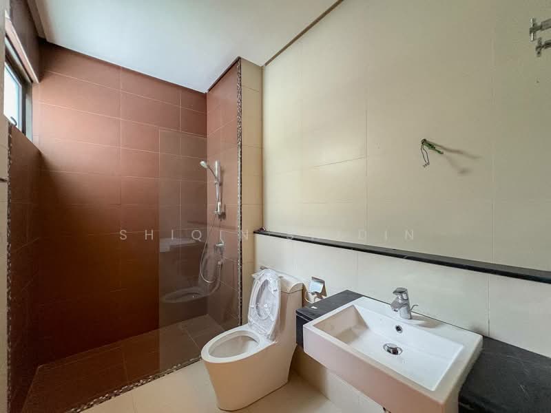 Bungalow for Sale in Ampang Jaya (Ampang) - Shiqin Saidin - Bathroom - PropertyGuru.com.my