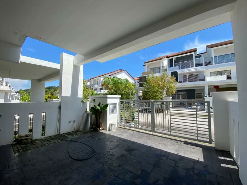 3-storey Terraced House for Sale in Batu Maung (Penang) - Jia Yong - Exterior - PropertyGuru.com.my