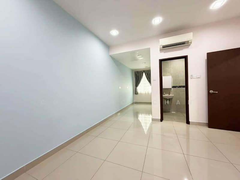 Taman Gaya untuk Untuk Dijual - RM 1,280,000, Feb 2026 - Living Room - PropertyGuru.com.my
