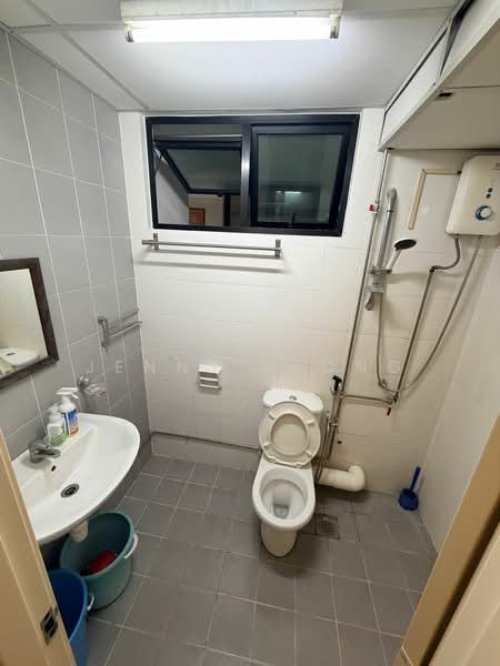Condominium for Sale at Grand Ocean - Jenny Leong - Bathroom - PropertyGuru.com.my