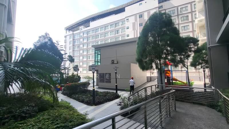 Service Residence for Rent at D'Pulze Cyberjaya - Darren Lim - Exterior - PropertyGuru.com.my