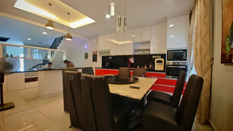 Cluster House for Sale in Setia Tropika (Johor Bahru) - David Lau - Kitchen - PropertyGuru.com.my